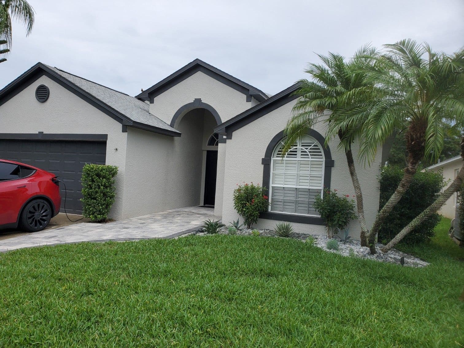 Gallery photos for Beautiful Home Transformation with Elegant Pavers: Image #1