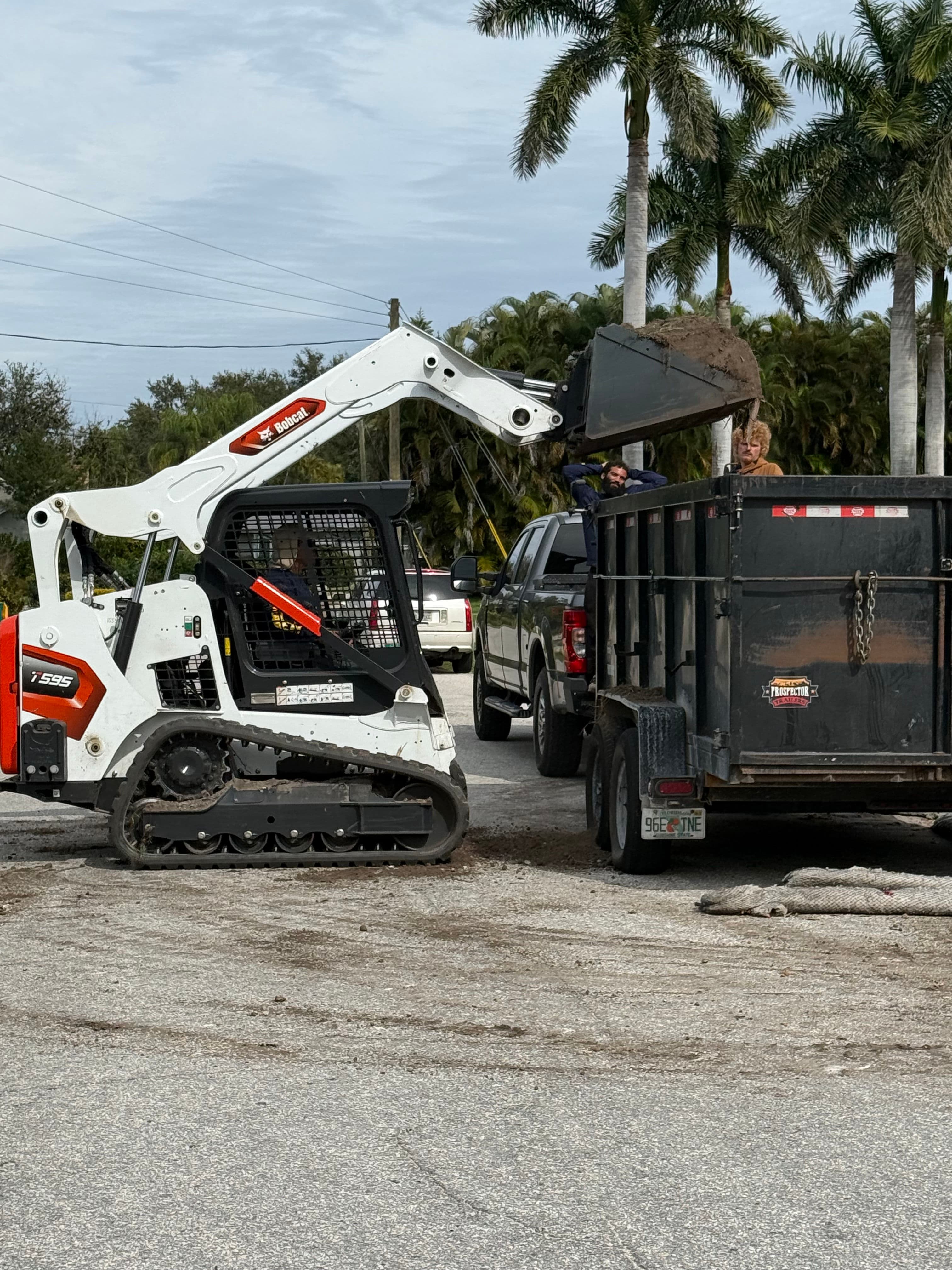 Project Efficient Soil Moving for Landscape Excellence image