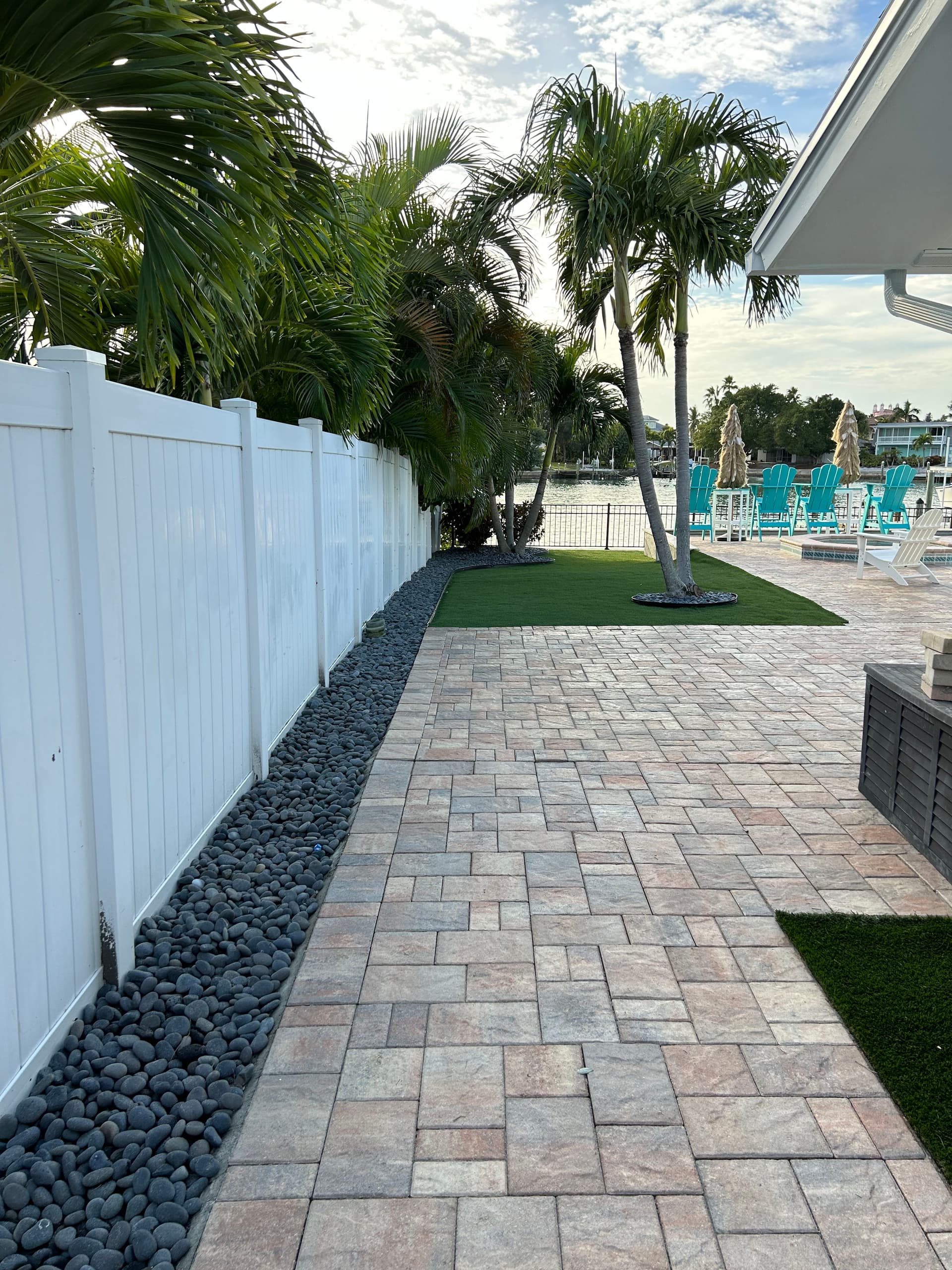Gallery photos for Tropical Escape with Pavers and Palms: Image #2