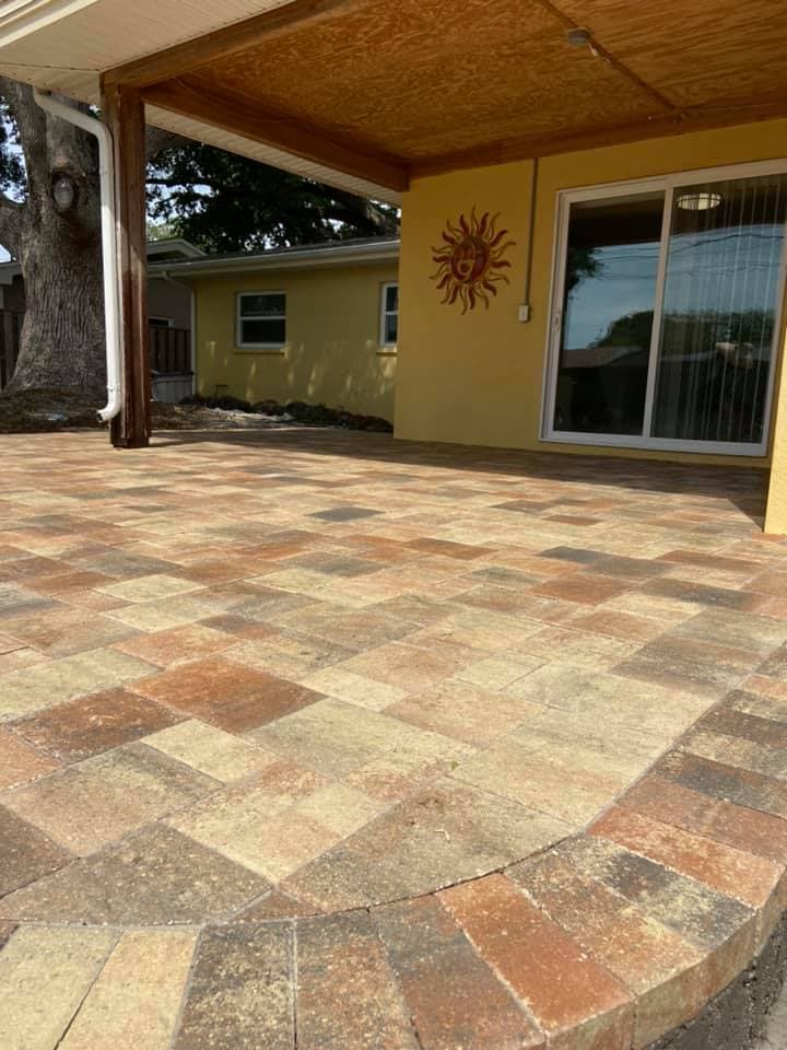 Gallery photos for Stunning Backyard Paver Patio Installation: Image #2